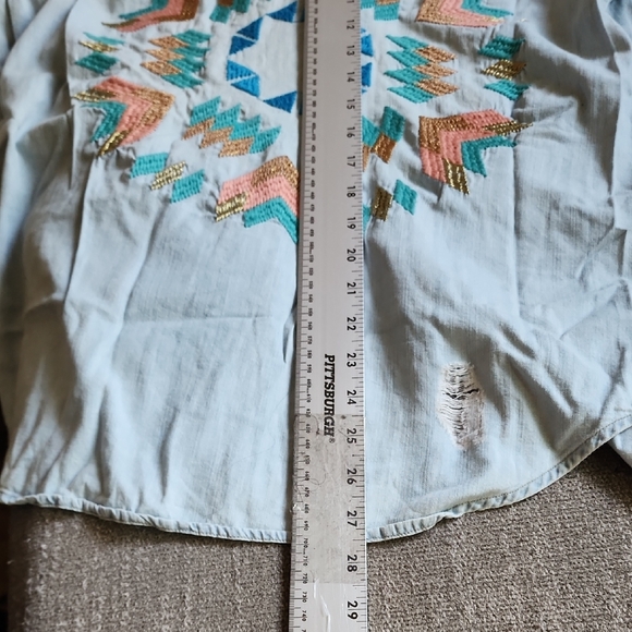 Rails Chambray Button Down Shirt Southwestern Embroidered Back Size S - Picture 9 of 9